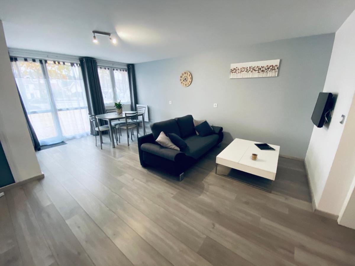 Toul Appartement Entier Avec Parking Prive Au Calme Cosy A Etage Avec Balcon Экстерьер фото